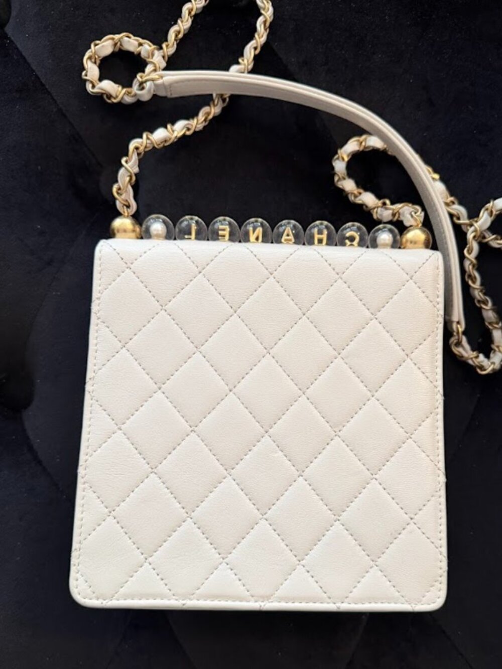 Chanel R2649 White Lambskin Mini Flap Bag Quilted Gold CC Chain Top Handle Rare - Picture 3 of 16